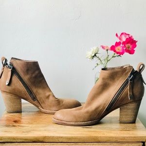 Dolce Vita 3” heel Bootie Dark Tan